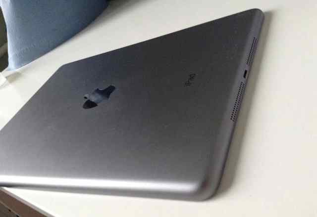 Apple iPad Air 32Gb Space Gray Wi-Fi