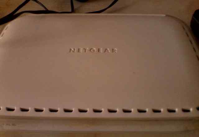Switch Netgear FS608v3