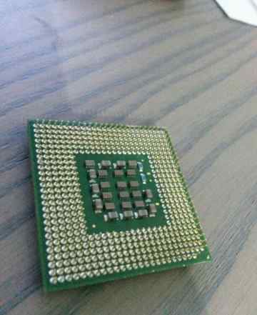 Процессор Intel Pentium 4, 2.4 Ghz, 533