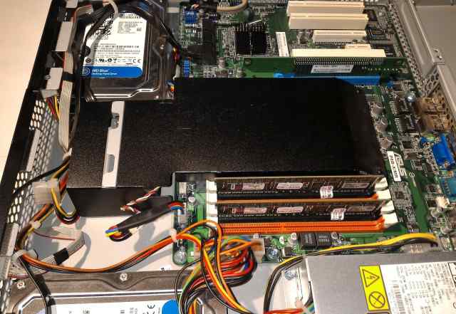 Сервер asus RS100-X7 E3-1220 8Gb 2 x 320 Gb Raid1