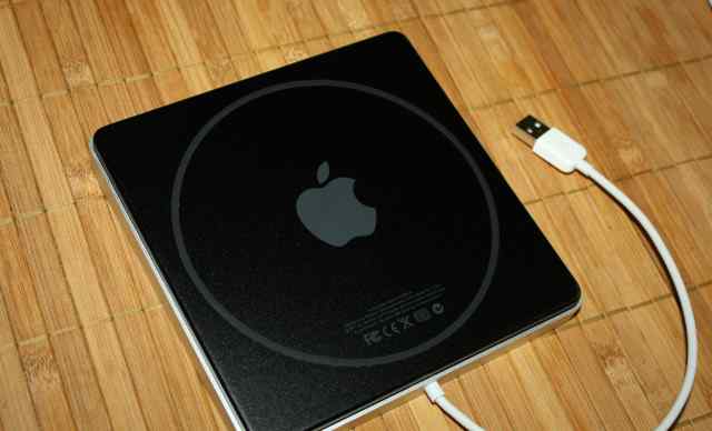 Дисковод Apple USB SuperDrive Оригинал