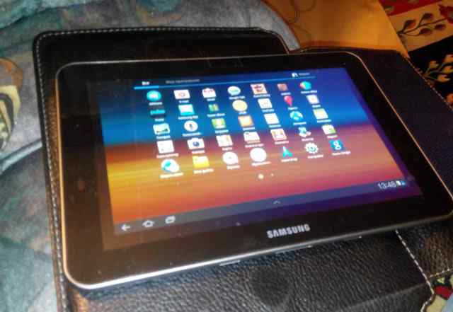Samsung Galaxy Tab 8.9 gt-p7300