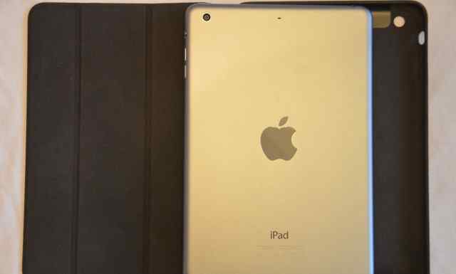Apple iPad mini Retina 32Gb Wi-Fi ME277RU/A + Smar