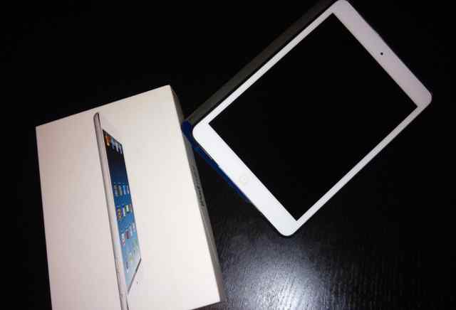 iPad mini 32 GB Wi-Fi + 3G white (ростест)