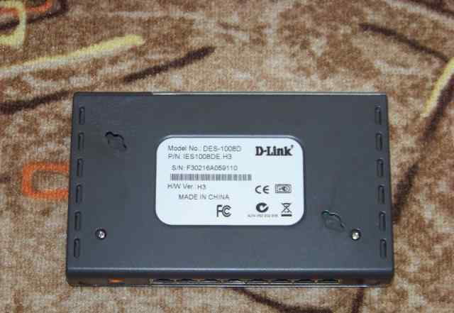 8-port switch D-Link DES-1008D