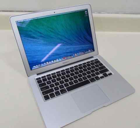 MacBook Air "Core i5" 1.7 13" (Mid-2011) (MC965LL